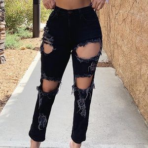 FASHION NOVA DRIVING ME CRAZY JEANS